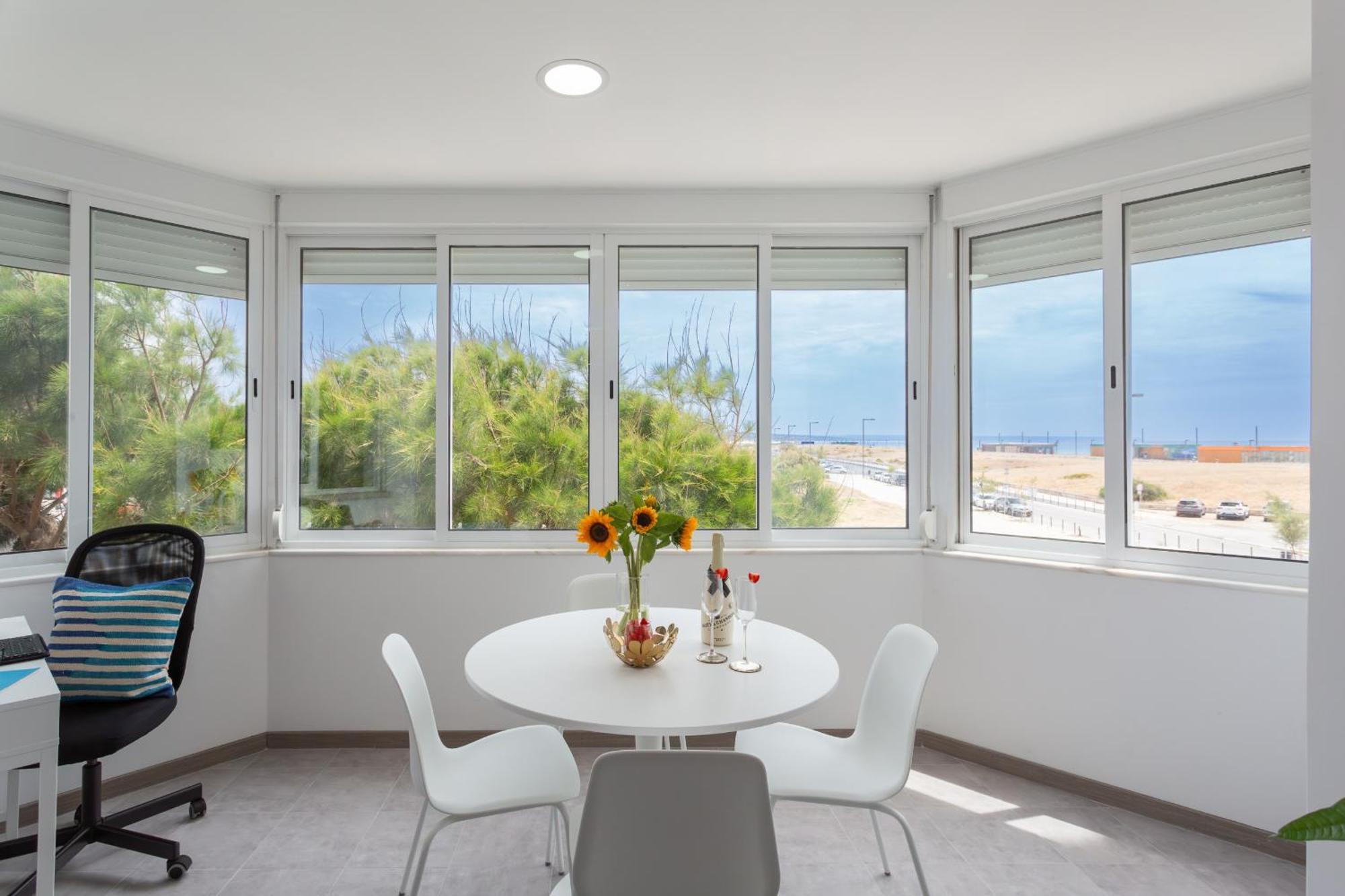 Beguest Beachfront Apartment Caparica Lisbon Costa de Caparica Exteriör bild